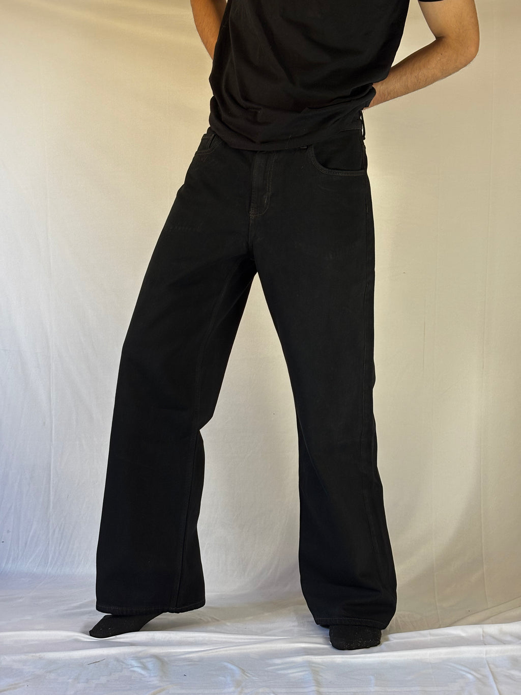 Core Black Straight-Wide Denim