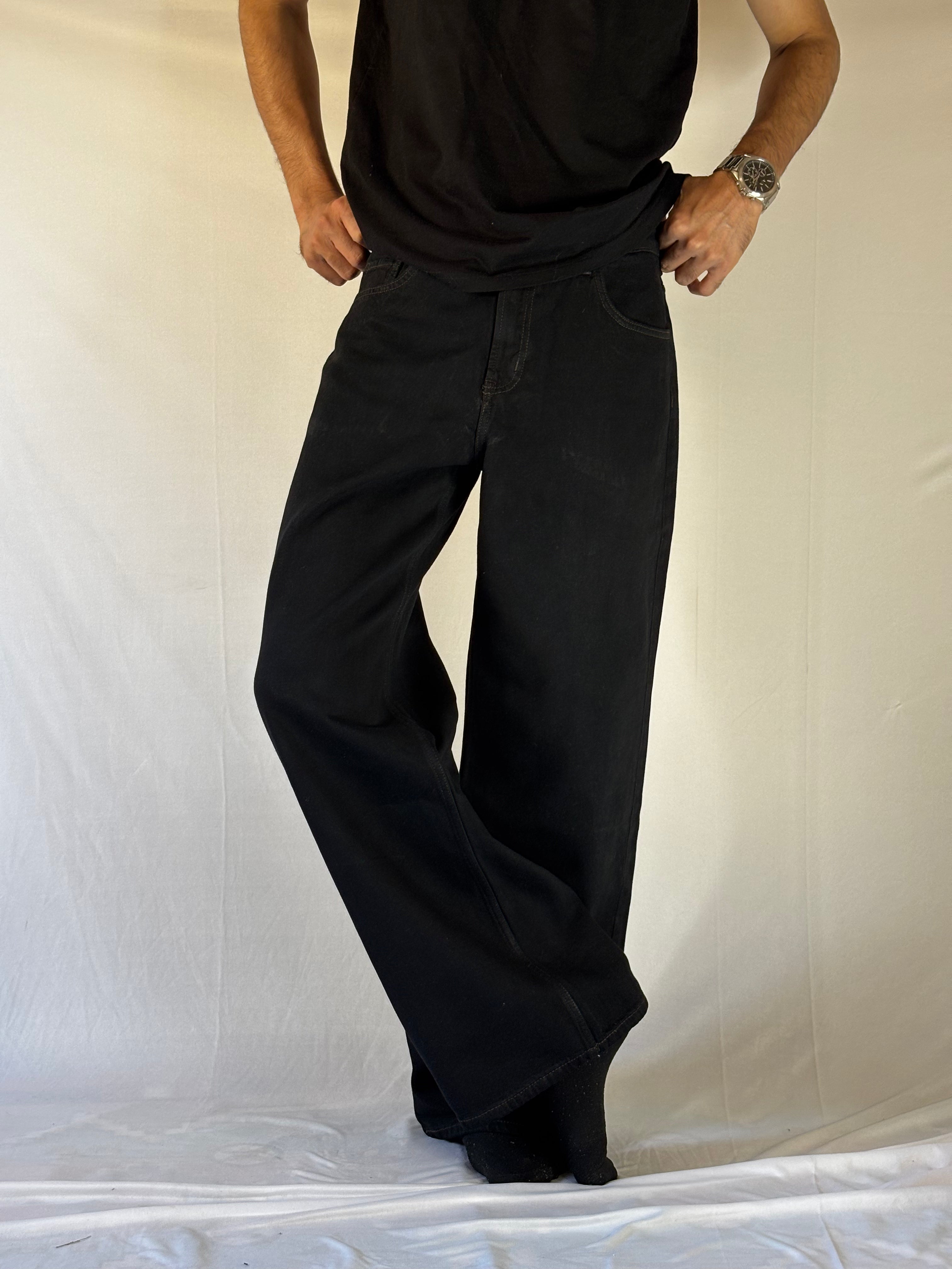 Core Black Straight-Wide Denim