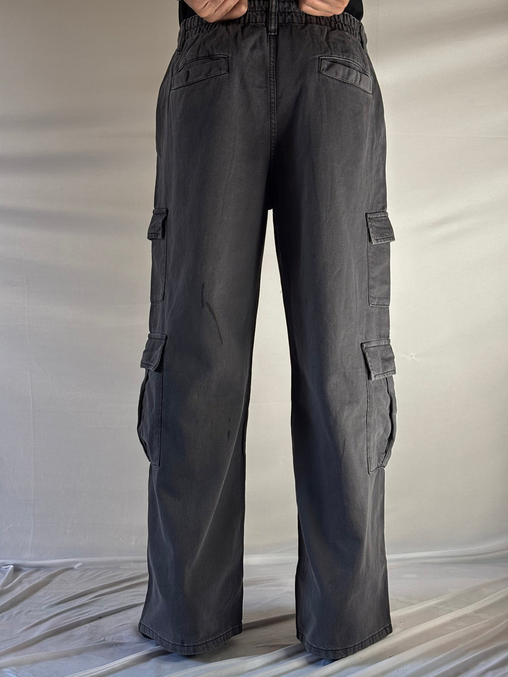 WIDE LEG CHARCOAL CARGO 8 POCKETS